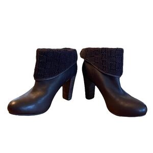 Ugg Dandylion Brown Leather Block Heeled Boots. Size 8.5